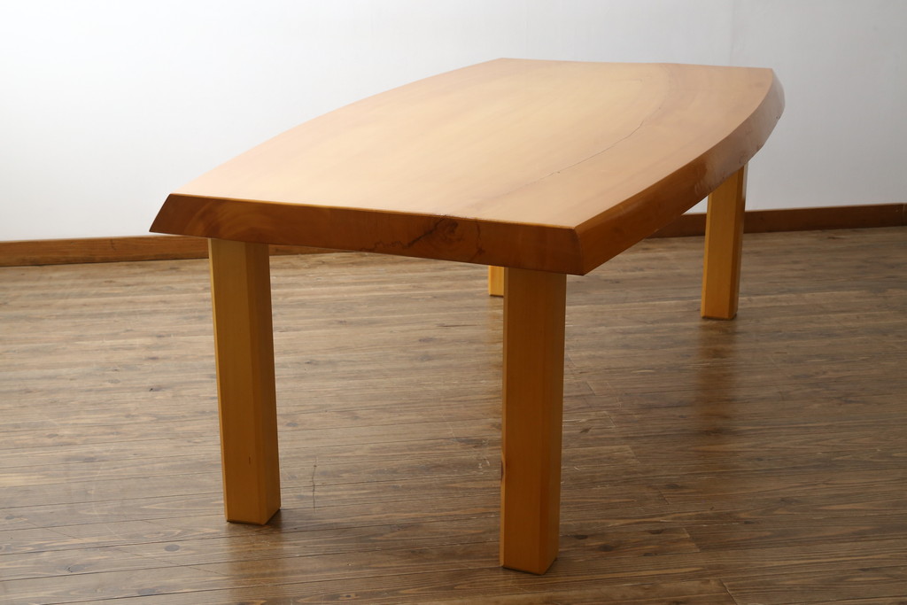 中古　美品　手造り国産家具　総ヒノキ材　木の美しさが感じられるシンプルなダイニングテーブル(作業台、食卓)(R-052612)