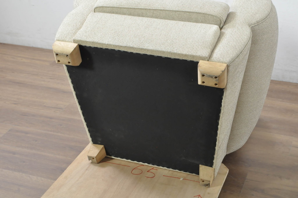 中古　フランス輸入家具　ファブリック　お部屋に取り入れやすいナチュラルモダンデザインのクラブソファ(1P、一人掛けソファ、1人掛けソファ、アームソファ)(定価約25万円)(R-080783)