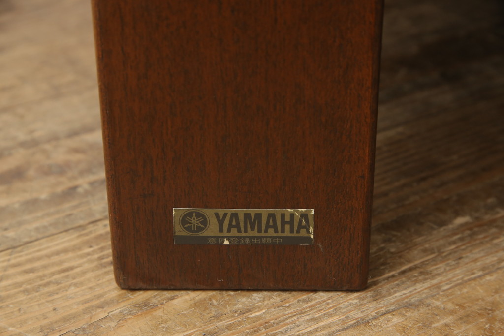 希少!　ビンテージ家具　YAMAHA(ヤマハ、山葉)　ナラ材と本革(レザー)の使い込まれた味わいを感じる1人掛けソファ(一人掛けソファ、アームチェア、ヴィンテージ)(R-055780)