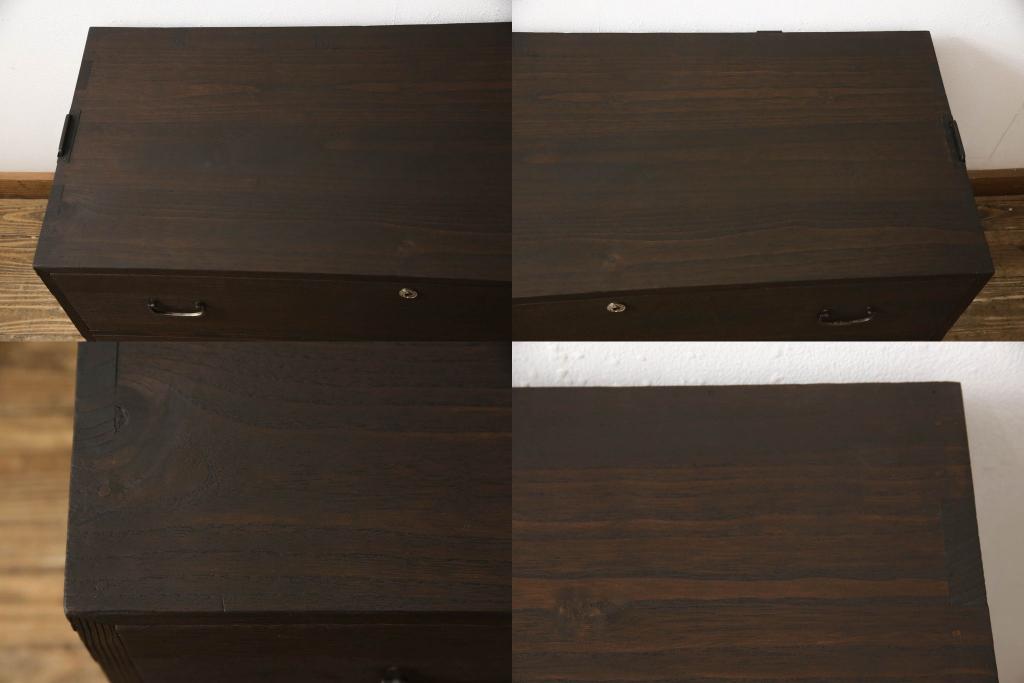 3段重ね桐箪笥をそれぞれローボードと2つのチェストにリメイク!上段は引き戸にモールガラスをはめ込み、引手を取り付け、木製脚を追加。中段は脚を取り付けて、上段と高さが合うよう調整。全ての天板をヒノキ無垢材で内部を補強し、ステイン塗料と蜜蝋ワックスで仕上げ。