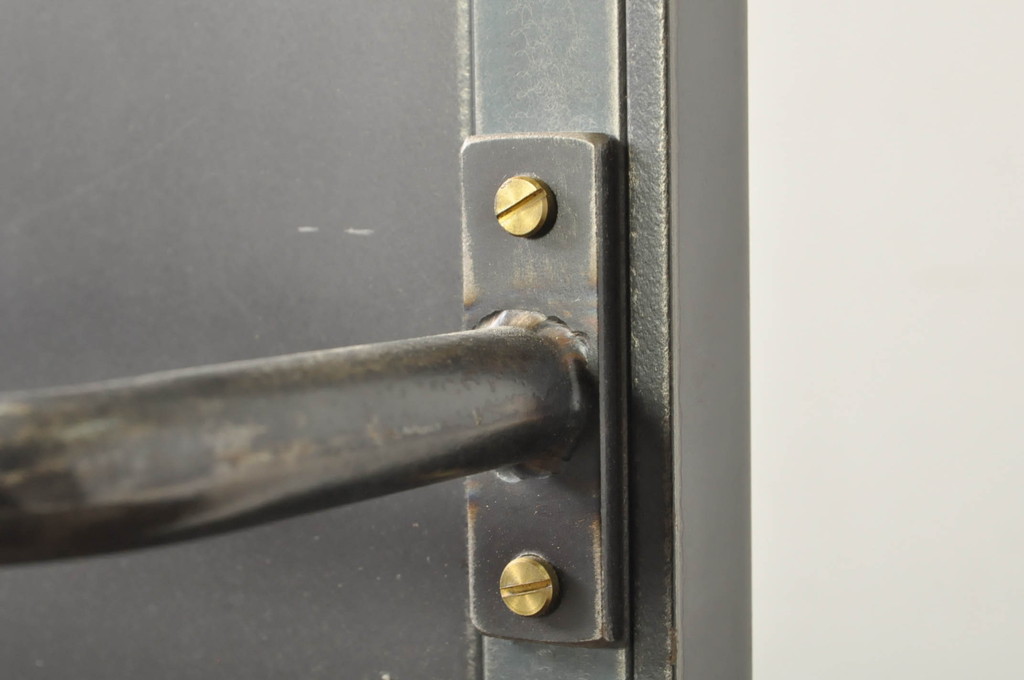 中古　美品　エグジットメタルワークサプライ(EXIT METAL WORK SUPPLY)　NRT-05　インダストリアルなデザインが格好いいスタンドミラー(姿見、鏡、キャスター付き、店舗什器)(定価約18万円)(R-080789)