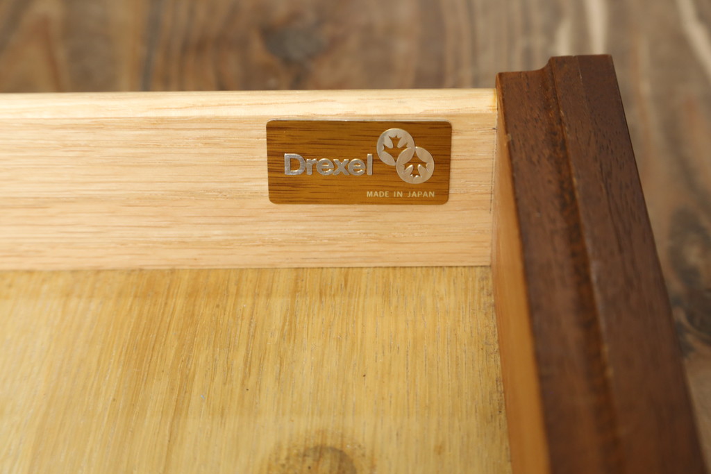 中古　美品!!　DREXEL HERITAGE(ドレクセルヘリテイジ)　品のある佇まいが美しいサイドテーブル(電話台、飾り台、ナイトテーブル、コンソールテーブル)(R-081285)