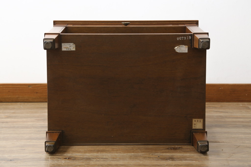 中古　美品!!　DREXEL HERITAGE(ドレクセルヘリテイジ)　品のある佇まいが美しいサイドテーブル(電話台、飾り台、ナイトテーブル、コンソールテーブル)(R-081285)
