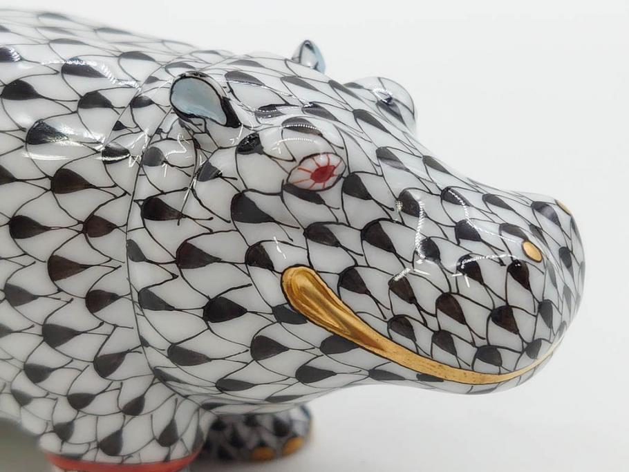 ヘレンド　ハンガリー　HEREND HVNGARY　ブラック　カバ　シックな佇まいのフィギュリン(黒、動物、金彩、フィッシュネット、ハンドペイント、置物、陶器)(R-081467)