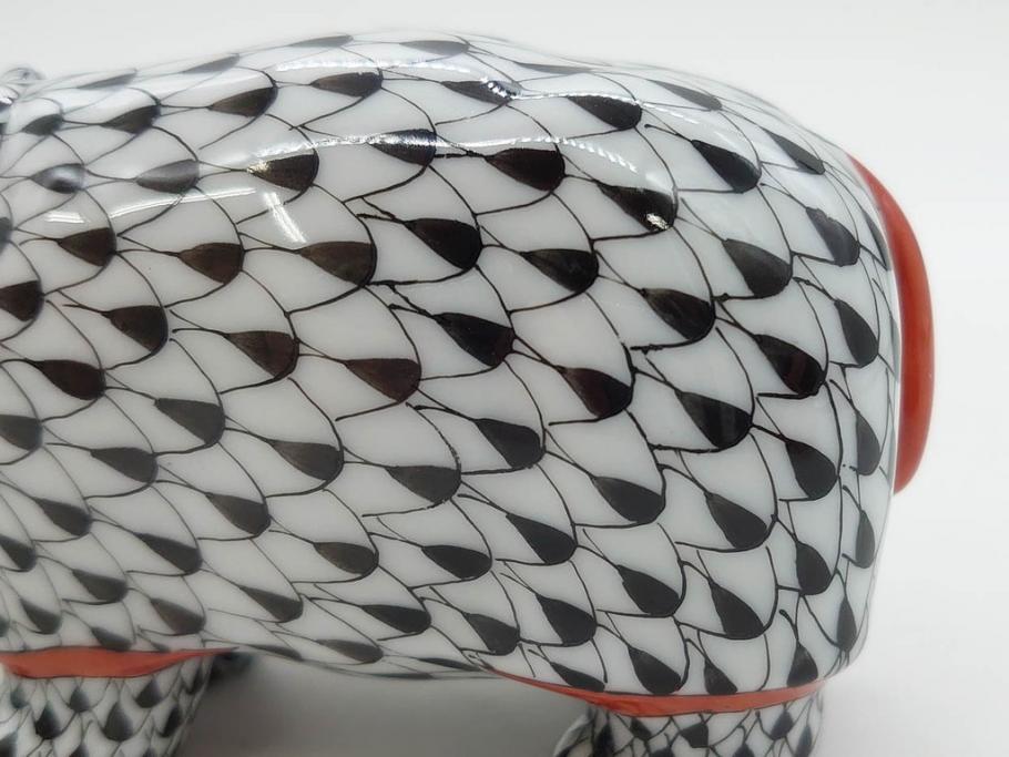ヘレンド　ハンガリー　HEREND HVNGARY　ブラック　カバ　シックな佇まいのフィギュリン(黒、動物、金彩、フィッシュネット、ハンドペイント、置物、陶器)(R-081467)
