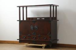 イギリスアンティーク　高級品　華やかな意匠が詰まったマホガニー材製のキャビネット(収納棚)(R-047368)