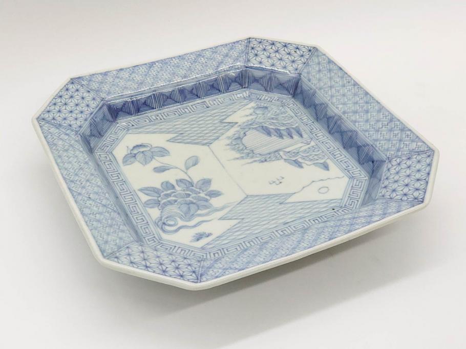 江戸期　染付　古伊万里　線描　麻の葉　花と山水図　約27cm　9寸　爽やかな印象を与える角皿(四方、八角、大皿、和皿、和食器、九寸)(R-075470)