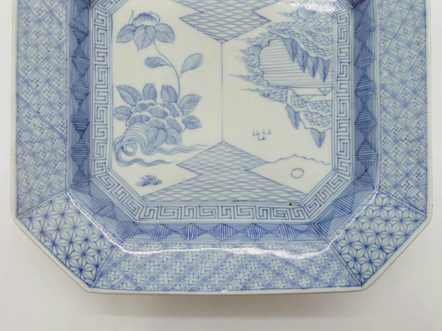江戸期　染付　古伊万里　線描　麻の葉　花と山水図　約27cm　9寸　爽やかな印象を与える角皿(四方、八角、大皿、和皿、和食器、九寸)(R-075470)