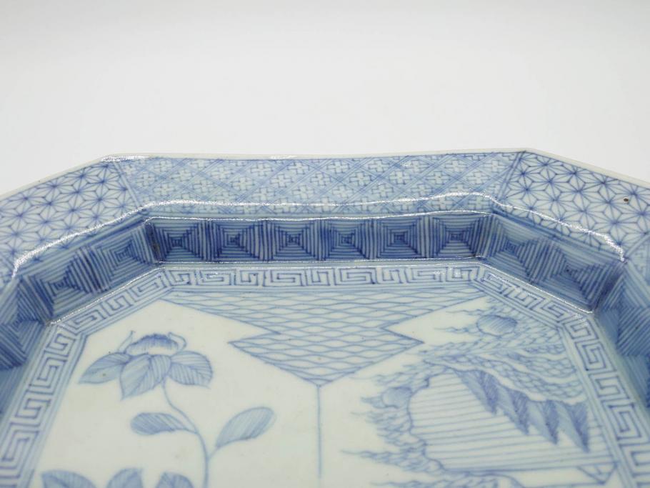 江戸期　染付　古伊万里　線描　麻の葉　花と山水図　約27cm　9寸　爽やかな印象を与える角皿(四方、八角、大皿、和皿、和食器、九寸)(R-075470)