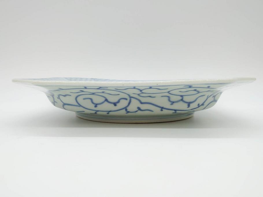 江戸期　染付　古伊万里　線描　麻の葉　花と山水図　約27cm　9寸　爽やかな印象を与える角皿(四方、八角、大皿、和皿、和食器、九寸)(R-075470)