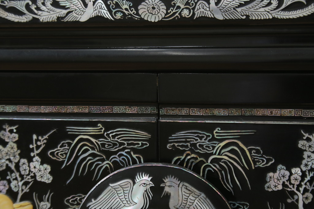 中古 美品 韓国民芸家具 孔雀 鳳凰(ホウオウ) 花鳥図 繊細な螺鈿