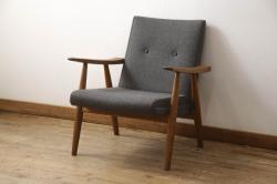 【買取】Lloyd's Antiques(ロイズ・アンティークス)取り扱い　デンマークビンテージ　GETAMA(ゲタマ)　Hans J Wegner(ハンス・J・ウェグナー)　GE260　オーク材　1人掛けソファを買取りました。