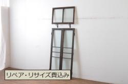 アンティーク建具　鉄板付き　堅牢な雰囲気が存在感を放つ、ヒノキ材を使用した鉄扉(蔵戸、玄関戸、引き戸)(R-048596)
