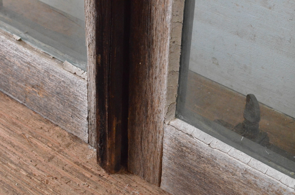 アンティーク建具　大正ロマン　古い洋館で使われていたグレモン錠付き両開き窓と明かり取りのセット(突き出し窓、ガラス扉、明り取り)(R-065363)