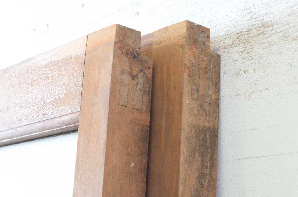 アンティーク建具　上手物!!両面面取り加工　温かみのある木味が魅力のガラス戸2枚セット(引き戸、格子戸、マス目)(R-065510)