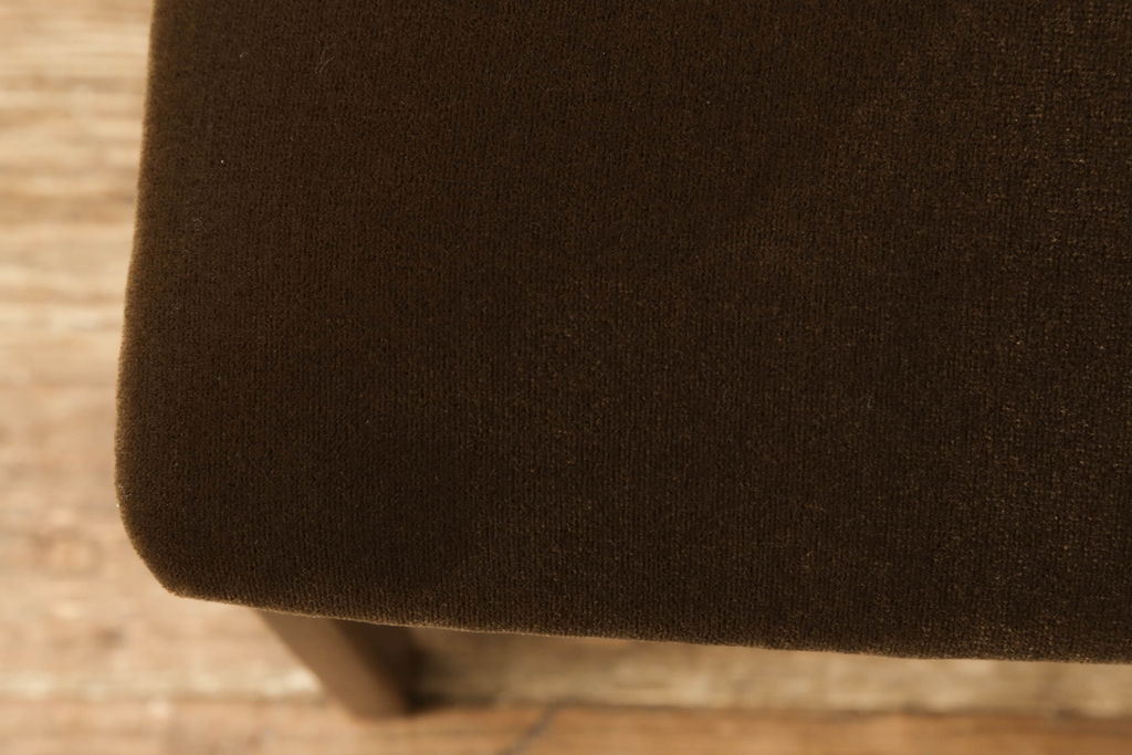 北欧ヴィンテージ　G-PLAN(ジープラン)　チーク材　落ち着いた色合いが魅力のダイニングチェア(イス、椅子、ビンテージ)(R-048441)