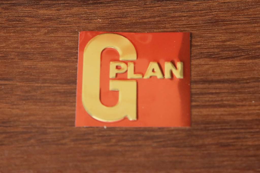 北欧ヴィンテージ　G-PLAN(ジープラン)　チーク材　落ち着いた色合いが魅力のダイニングチェア(イス、椅子、ビンテージ)(R-048441)