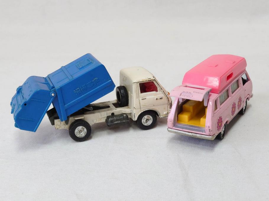 当時物　TOMICA トミカ　DANDY ダンディ　自動車　ミニカー　まとめて19点セット(玩具、おもちゃ、オモチャ、消防車、タンクローリー、Shell、はとバス、キャンピングカー、トラック、清掃事業、NHK、TOYOTA、トヨタ、HINO、ISUZU、MITSUBISHI、三菱)(R-075475)