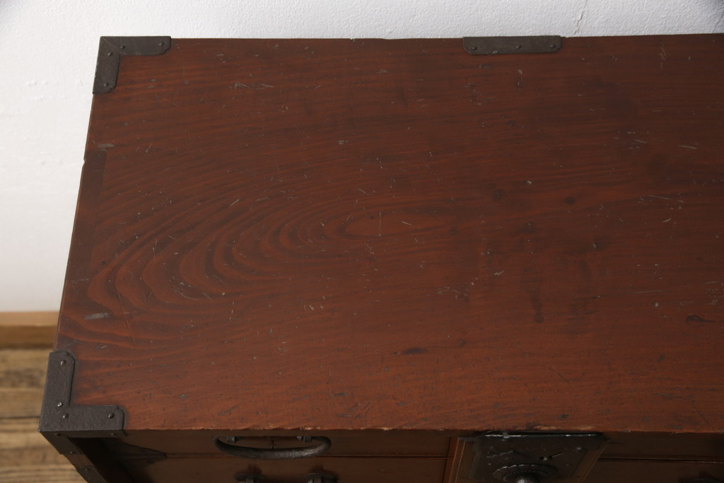 和製アンティーク　杉材　漆塗り　和モダンなお部屋づくりにオススメの庄内小箪笥(時代箪笥、和たんす、収納箪笥、引き出し)(R-057528)