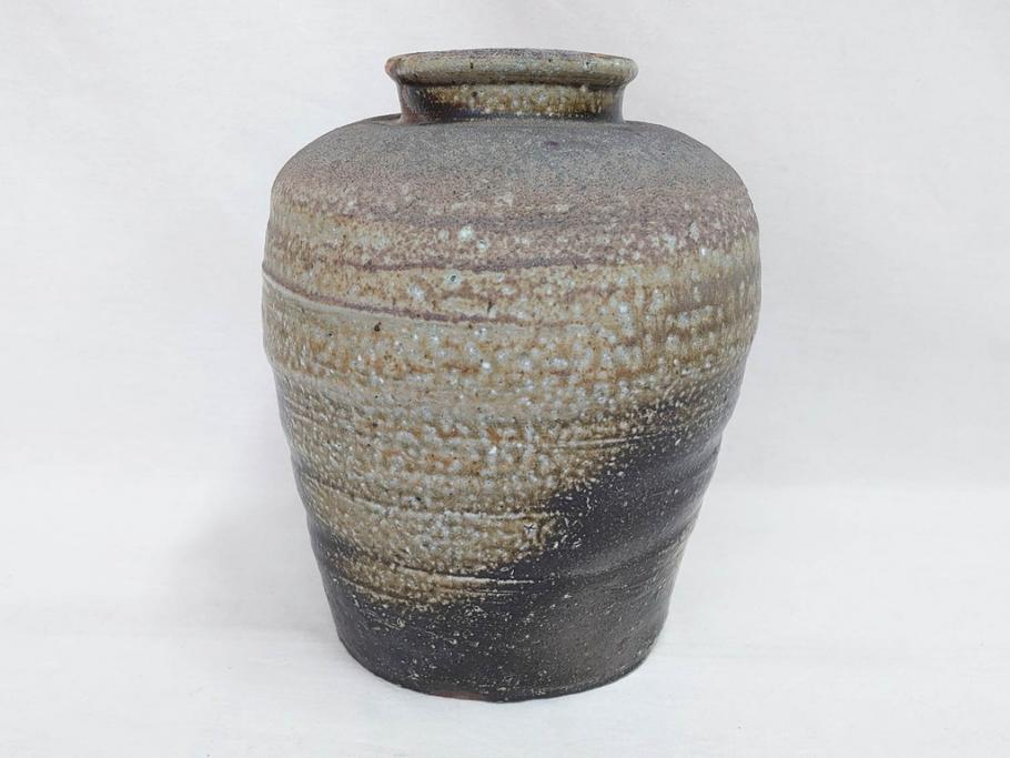 原田拾六　備前　素朴な風合いが味わい深い壷(壺、花器、花瓶、花入、共箱付き)(R-075528)