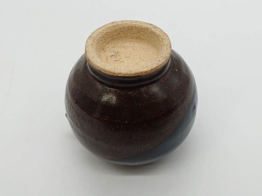 Gerd Knapper　ゲルト クナッパー　細やかな意匠が施された品のある佇まいが美しい水滴&ぐい呑み(書道具、酒器、和食器、共箱付き)(R-075534)