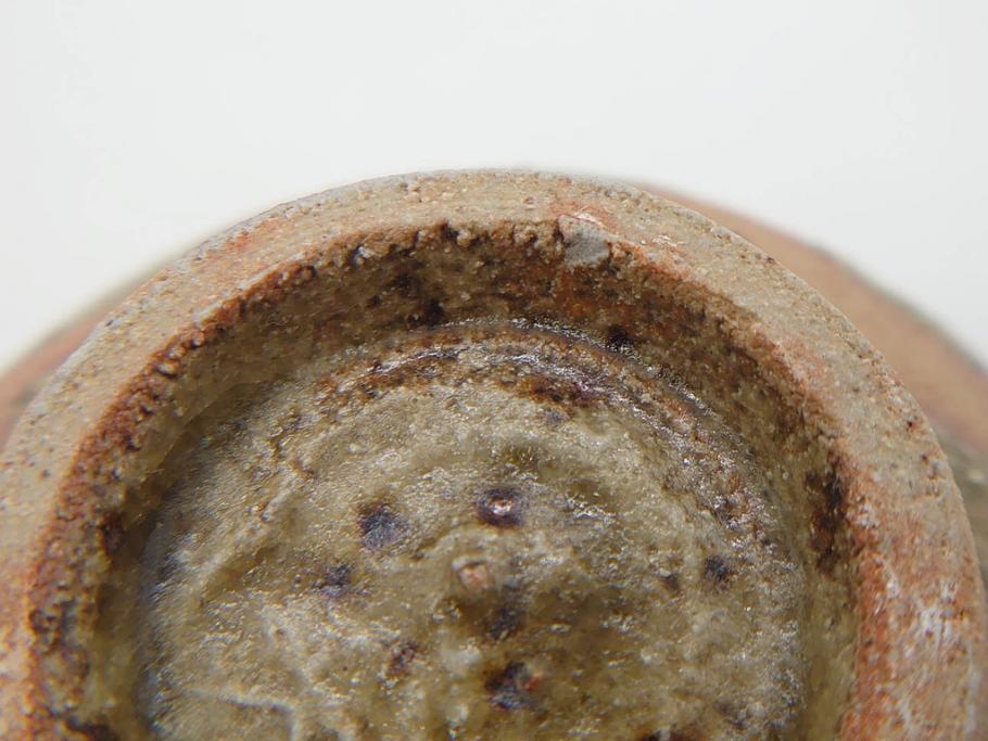 Gerd Knapper　ゲルト クナッパー　細やかな意匠が施された品のある佇まいが美しい水滴&ぐい呑み(書道具、酒器、和食器、共箱付き)(R-075534)