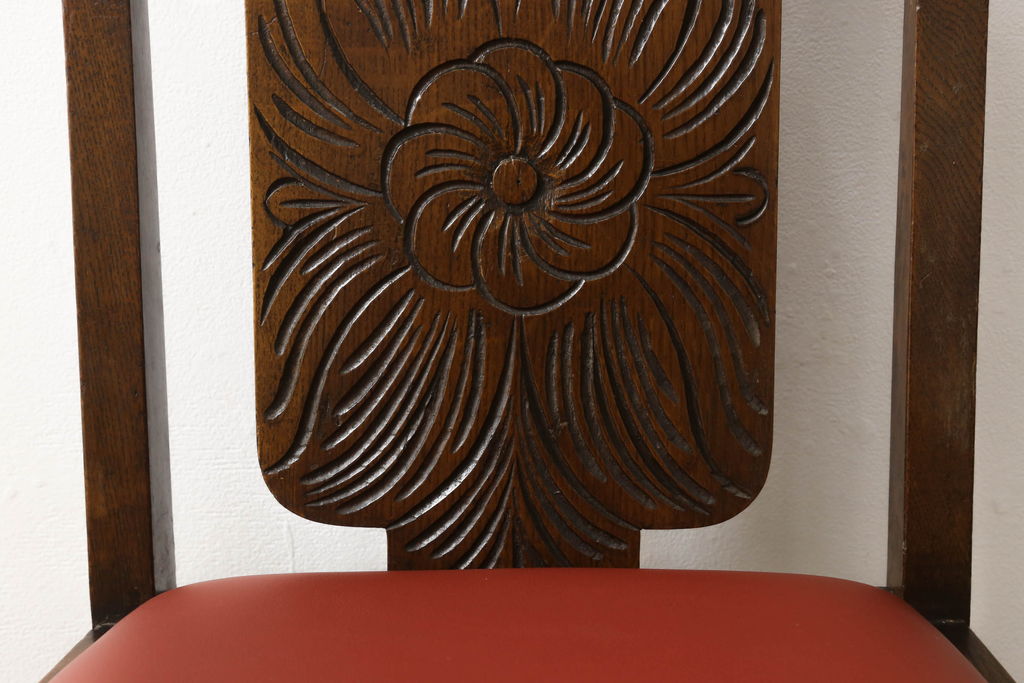 イギリスアンティーク　オーク材　大振りな花の意匠とバルボスレッグが存在感を放つダイニングチェア(イス、椅子)(R-061272)