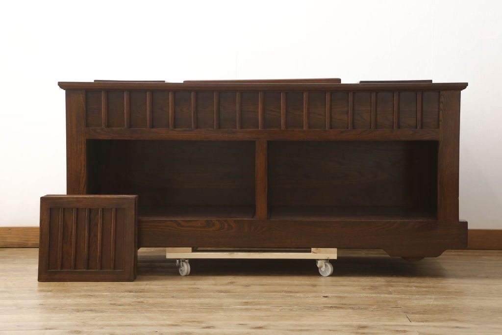 中古　特注品　車箪笥風希少デザインのカウンターテーブル(囲炉裏テーブル、長火鉢、木製火鉢、ダイニングテーブル、4人掛け、6人掛け、食卓)(R-060772)