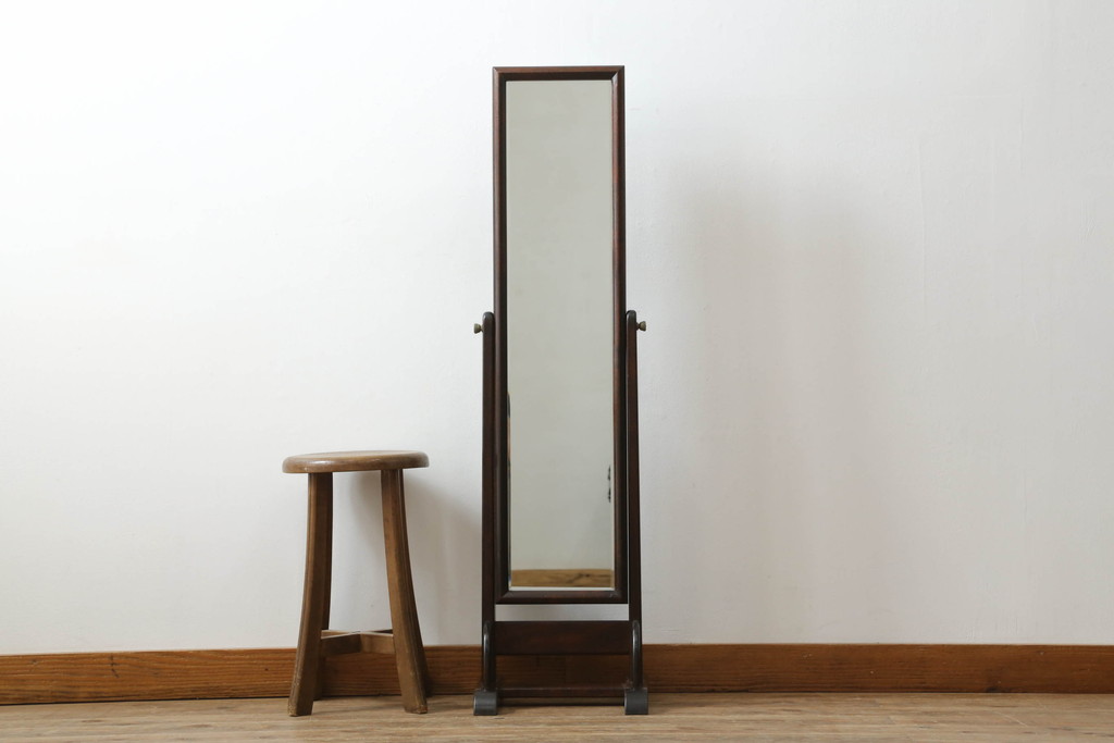 中古　松本民芸家具　シンプルながら品の良い佇まいが魅力のC型姿見(スタンドミラー、鏡)(R-068596)