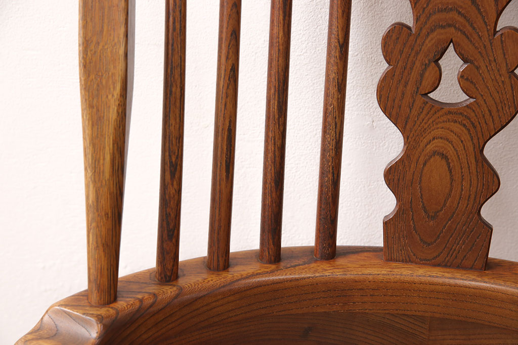 中古　松本民芸家具　ケヤキ材製　木の温もりを感じる上品なボウバックウィンザーチェア(ダイニングチェア、椅子、アームチェア、ウインザーチェア)(R-048093)