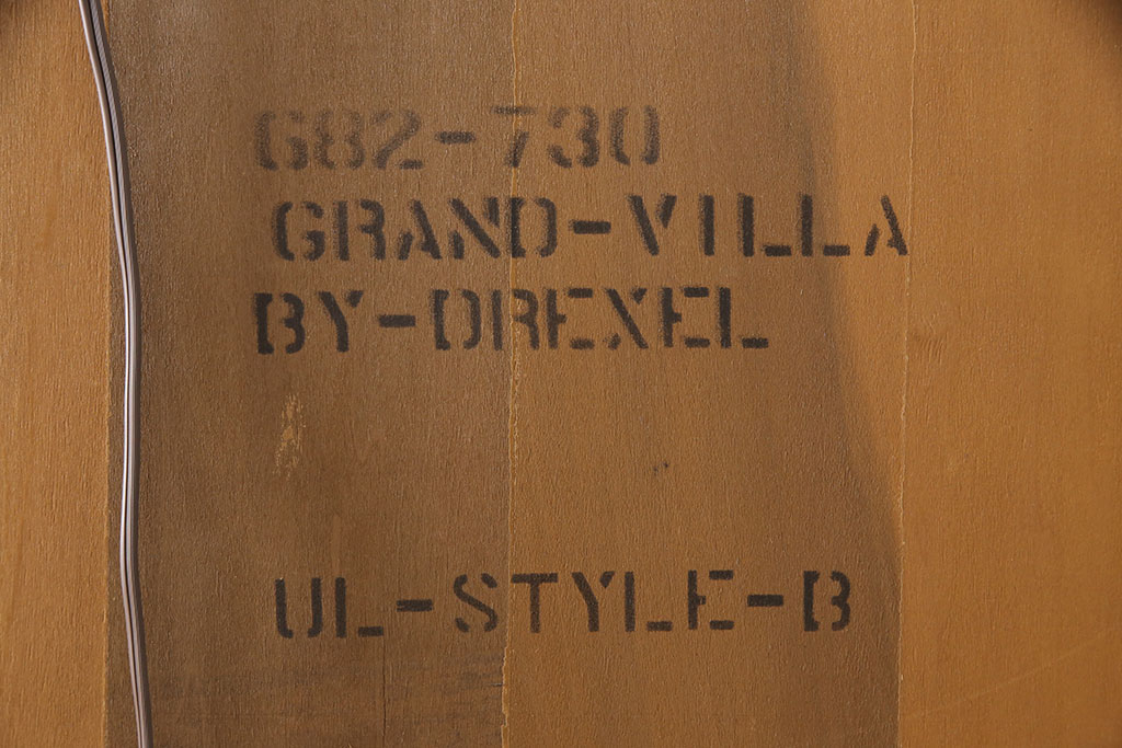 中古　DREXEL HERITAGE(ドレクセルヘリテイジ)　Grand Villa(グランドヴィラ)　キュリオユニット(キュリオケース、飾り棚、陳列棚)(R-050672)
