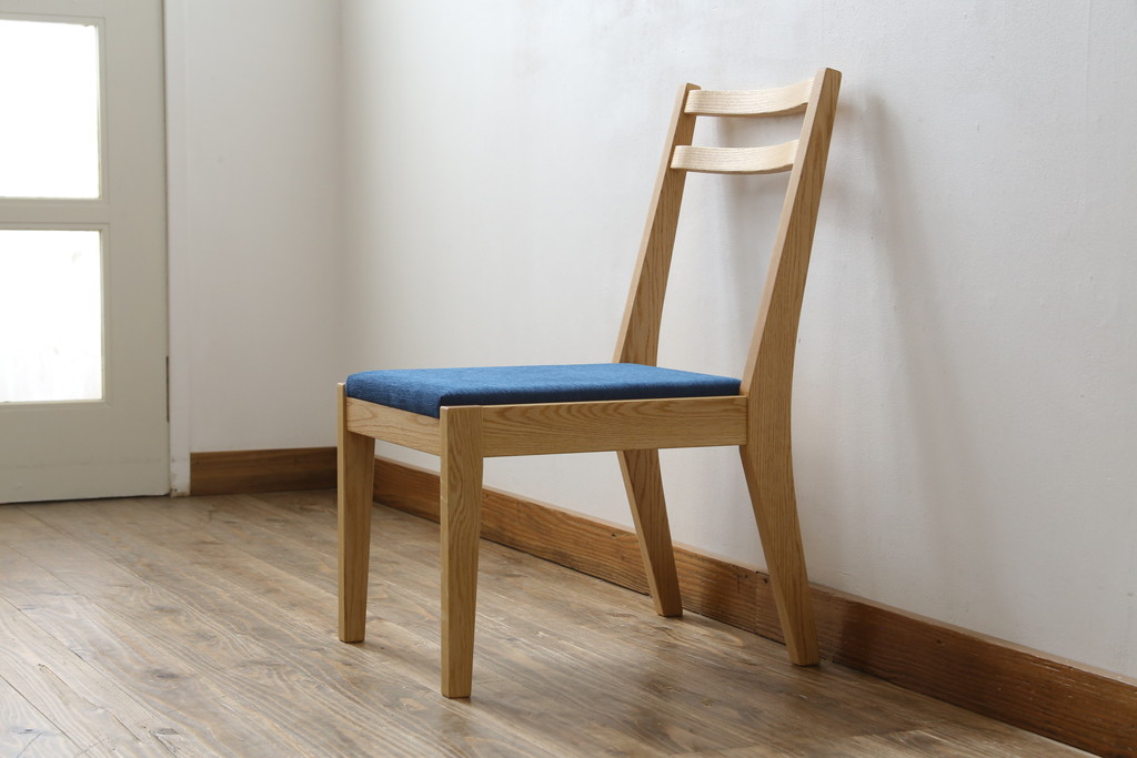 中古　短期展示品　美品　ヤクモ家具製作所　オーク材　シンプルチェア(SC40RO)　クッションタイプ　ナチュラルな風合いが優しい印象のチェア(ダイニングチェア、椅子、イス)(R-081313)