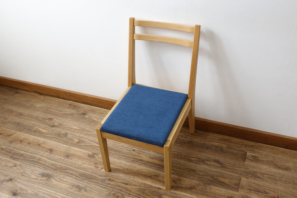 中古　短期展示品　美品　ヤクモ家具製作所　オーク材　シンプルチェア(SC40RO)　クッションタイプ　ナチュラルな風合いが優しい印象のチェア(ダイニングチェア、椅子、イス)(R-081313)