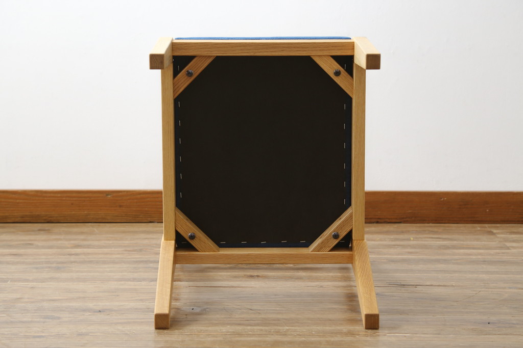 中古　短期展示品　美品　ヤクモ家具製作所　オーク材　シンプルチェア(SC40RO)　クッションタイプ　ナチュラルな風合いが優しい印象のチェア(ダイニングチェア、椅子、イス)(R-081313)