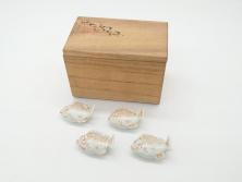 桃山宗山(沢田宗山)　色絵　鯛　箸置き4点セット(共箱付き、はし置き、和食器)(R-062855)