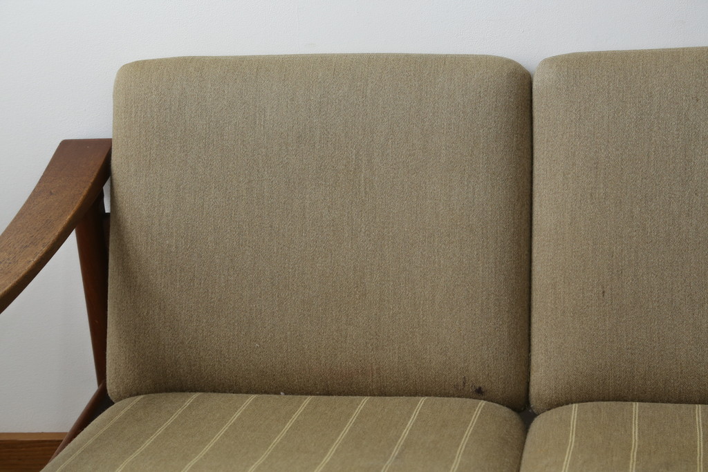 デンマークビンテージ　Hans J Wegner(ハンス・J・ウェグナー)　GETAMA (ゲタマ)　チーク材　GE280　北欧デザインがおしゃれなトリプルソファ(3人掛け、3P、三人掛け、3シーター、ヴィンテージ)(R-081317)