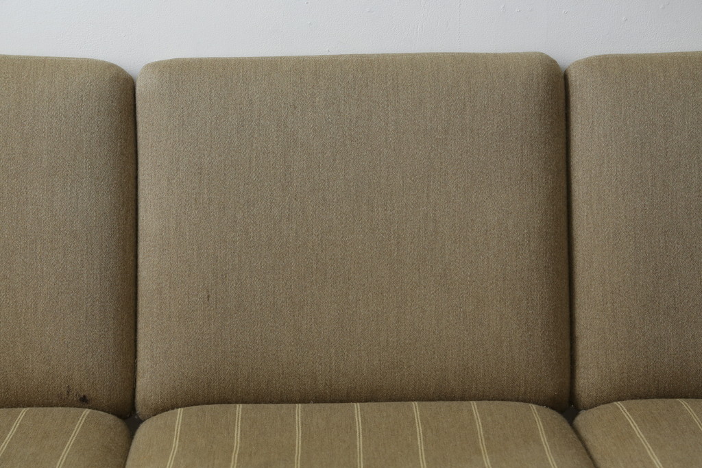 デンマークビンテージ　Hans J Wegner(ハンス・J・ウェグナー)　GETAMA (ゲタマ)　チーク材　GE280　北欧デザインがおしゃれなトリプルソファ(3人掛け、3P、三人掛け、3シーター、ヴィンテージ)(R-081317)