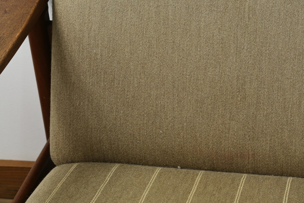 デンマークビンテージ　Hans J Wegner(ハンス・J・ウェグナー)　GETAMA (ゲタマ)　チーク材　GE280　北欧デザインがおしゃれなトリプルソファ(3人掛け、3P、三人掛け、3シーター、ヴィンテージ)(R-081317)