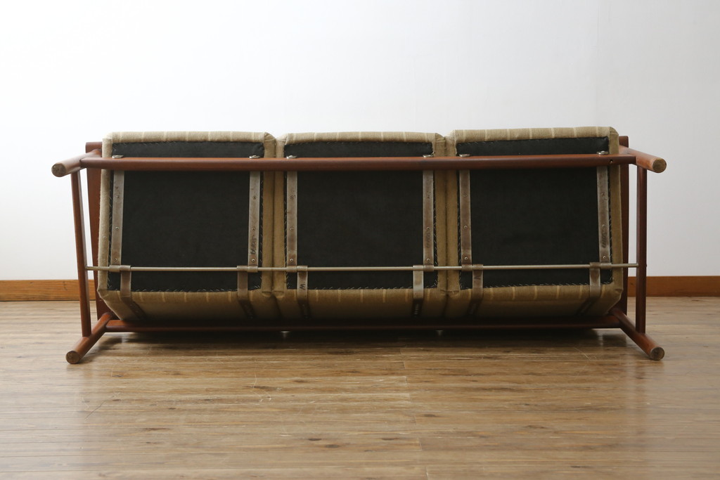 デンマークビンテージ　Hans J Wegner(ハンス・J・ウェグナー)　GETAMA (ゲタマ)　チーク材　GE280　北欧デザインがおしゃれなトリプルソファ(3人掛け、3P、三人掛け、3シーター、ヴィンテージ)(R-081317)
