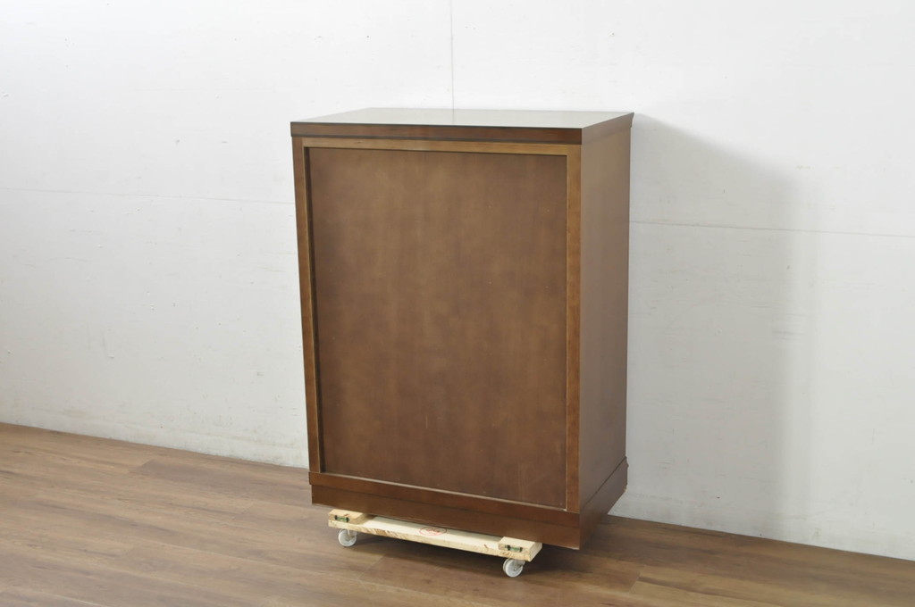 中古　美品　maruni(マルニ木工)　地中海ロイヤルシリーズ(ROYAL)　シックな空間づくりにぴったりなチェスト(引き出し、サイドチェスト)(定価約35万円)(R-080675)