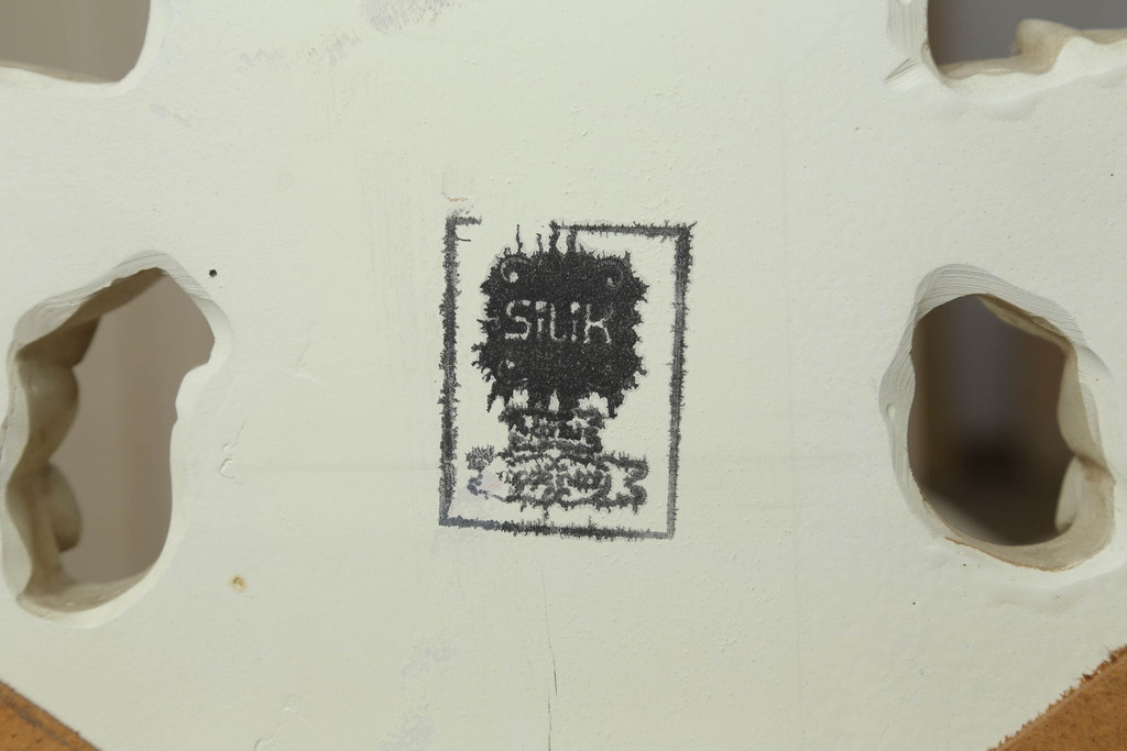 中古　イタリア高級家具　SILIK(シリック)　ロココ調　ガーリースタイルの空間を演出してくれるベッドフレーム(キングサイズ)(R-075603)