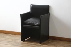 中古　美品　Cassina(カッシーナ)　401 BREAK(ブレーク)　MARIO BELLINI(マリオベリーニ)　キャスター付きアームチェア(ダイニングチェア、一人掛けソファ、1P)(定価約46万円)(R-051529)
