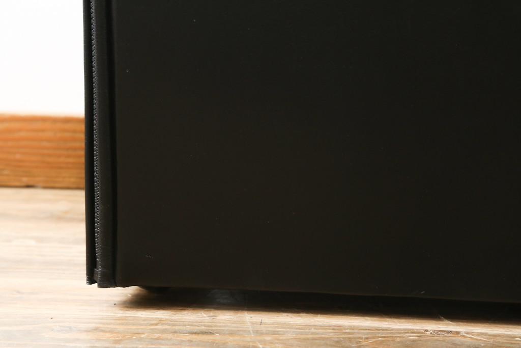 中古　美品　Cassina(カッシーナ)　401 BREAK(ブレーク)　MARIO BELLINI(マリオベリーニ)　キャスター付きアームチェア(ダイニングチェア、一人掛けソファ、1P)(定価約46万円)(R-051529)