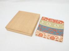 岩手南部　鉄作　兜形源氏霰鉄瓶　共箱(茶道具)(R-046803)