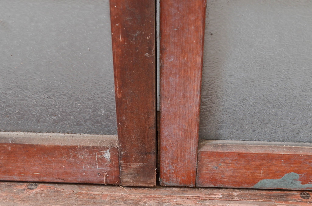 アンティーク建具　レトロな空間作りにおすすめなガラス窓2枚セット(引き戸、ガラス戸)(R-080933)