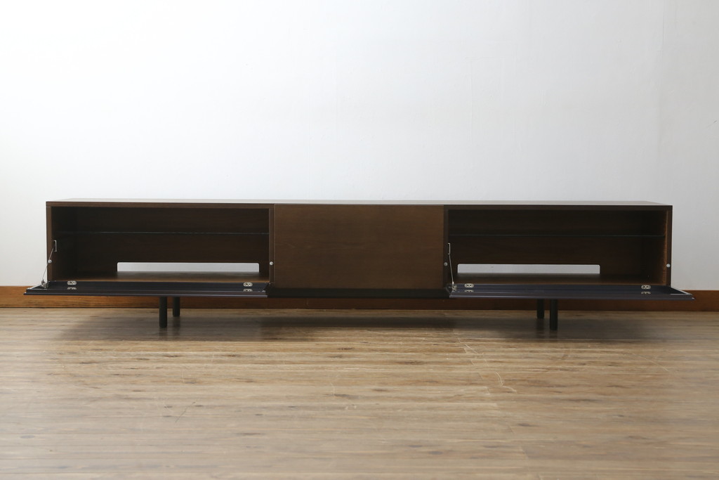 中古　美品!!　Cassinaixc.(カッシーナイクスシー)　BREATH(ブレス)　スタイリッシュな佇まいが魅力的なシアターボード(テレビ台、テレビボード、リビングボード、ローボード、収納棚、戸棚)(R-075008)