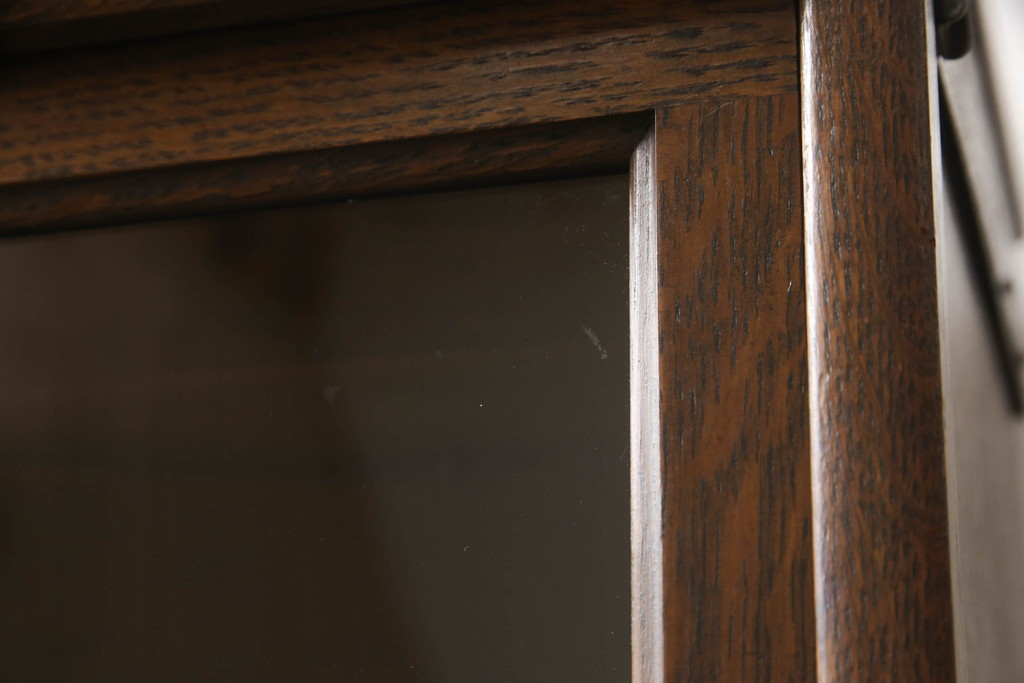 イギリスアンティーク　オーク材　丸みを帯びたフォルムが魅力的!!スライド扉付きスタッキングブックケース(飾り棚、収納棚、戸棚、本箱、サイドキャビネット)(R-063179)