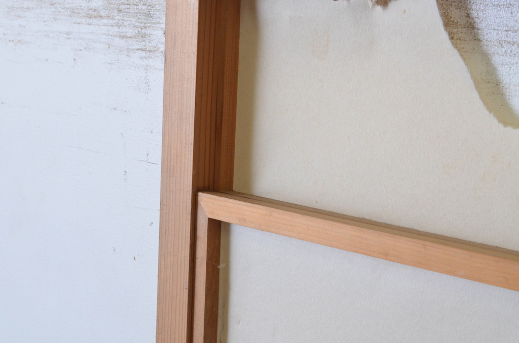ビンテージ建具　上げ下げできる障子付き　和テイストのお部屋作りにお勧めな格子戸2枚セット(ヴィンテージ、引き戸、障子戸)(R-065513)