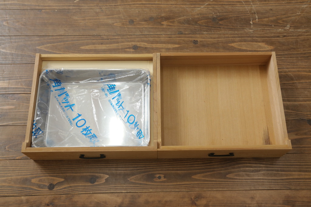 和製ビンテージ　民芸家具　上質な和の空間づくりにおすすめの置き水屋(置水屋、茶水屋、戸棚、茶棚、収納棚、ヴィンテージ)(R-068383)