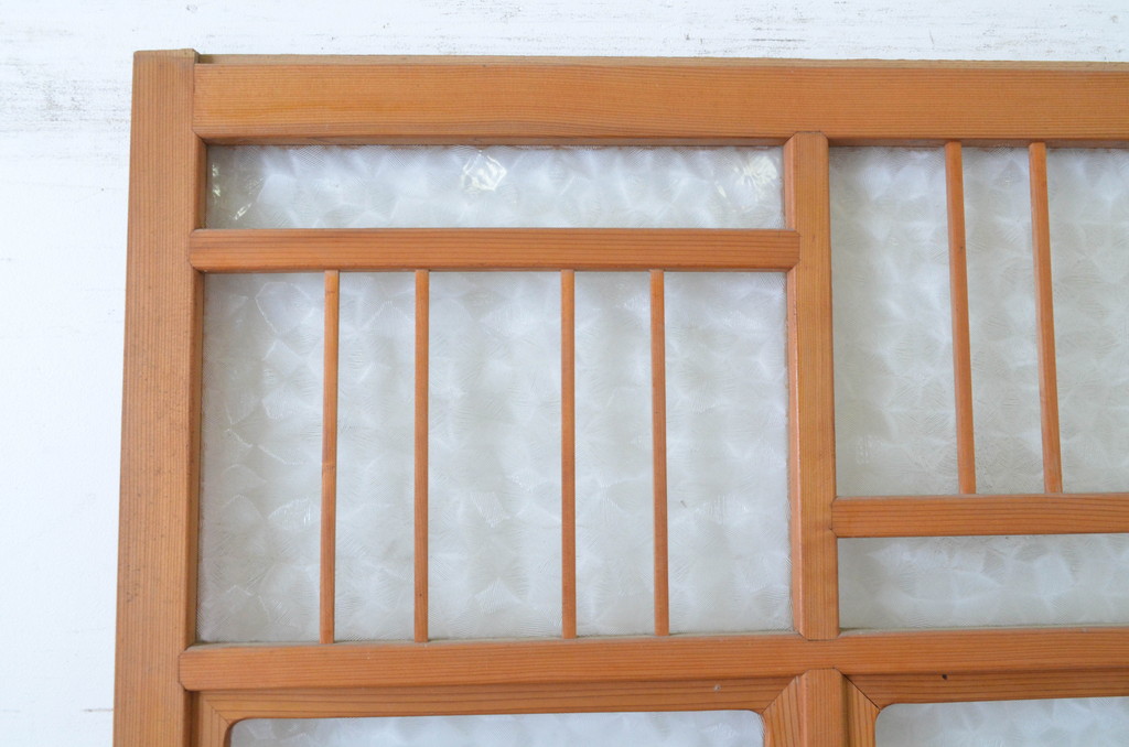 アンティーク建具　昭和レトロ　かわいいデザインが魅力のガラス戸1枚(引き戸)(R-065515)